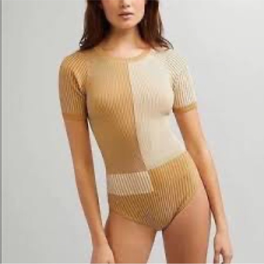 Free people Tan and Cream Ribbed Bodysuit. NWOT! Size small